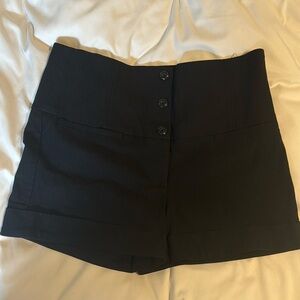 Black shorts perfect for summer !